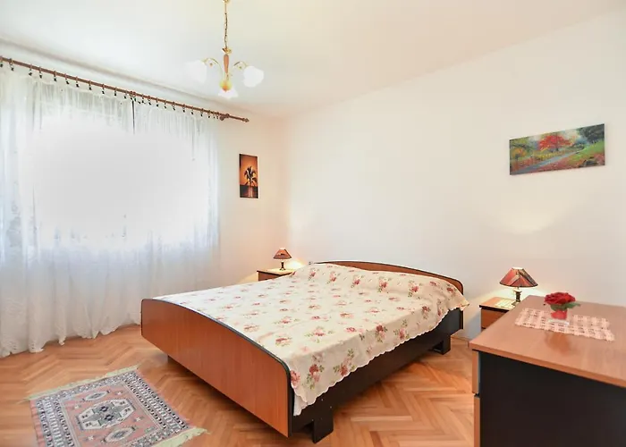 Apartman Apartment With Nice Terrace 684 *